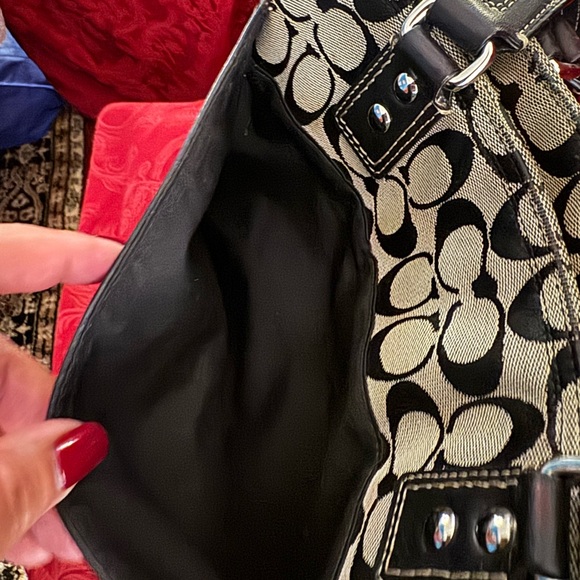 Coach Shoulder Bag Good Condition #3973 - Picture 5 of 12